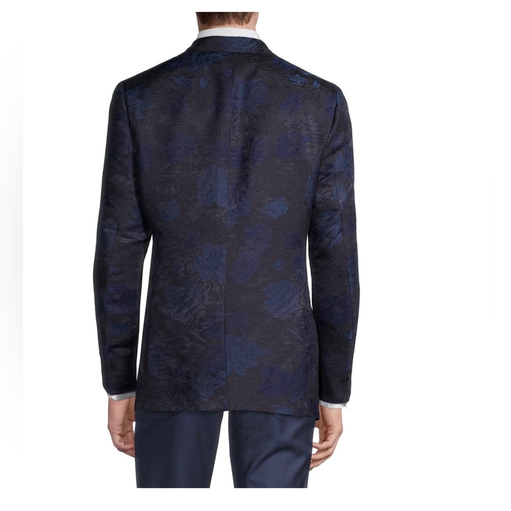 Two-Button Blazer - Picture 5 of 6